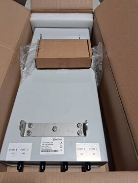 Alpha Wireless Aw3647-t0-n Antenna 3.3-3.8ghz 20.5dbi 33deg 4 Ports New