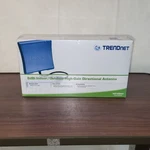 Trendnet 9DBI Indoor/outdoor Directional Antenna TEW-AO09D (blue). Fixed Price $21.00.