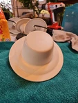 L-com/hyperlink HG2404CU Multi-band Ceiling Mount Antennas 2400-2500 3.5DBI. Fixed Price $34.95.